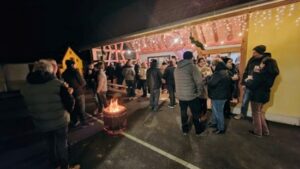 Vin chaud de Noël organisé par l’association de la Maison pour Tous